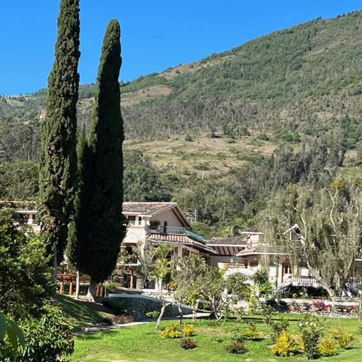 Uzhupud Garden Hotel & Lodge Paute Exteriör bild